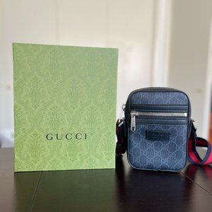 Gucci Gg Supreme Series Mini Men's Handbag (Crossbody) (Black) w/ wallet